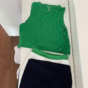 Splits 59 Crop shirt and matching leggings